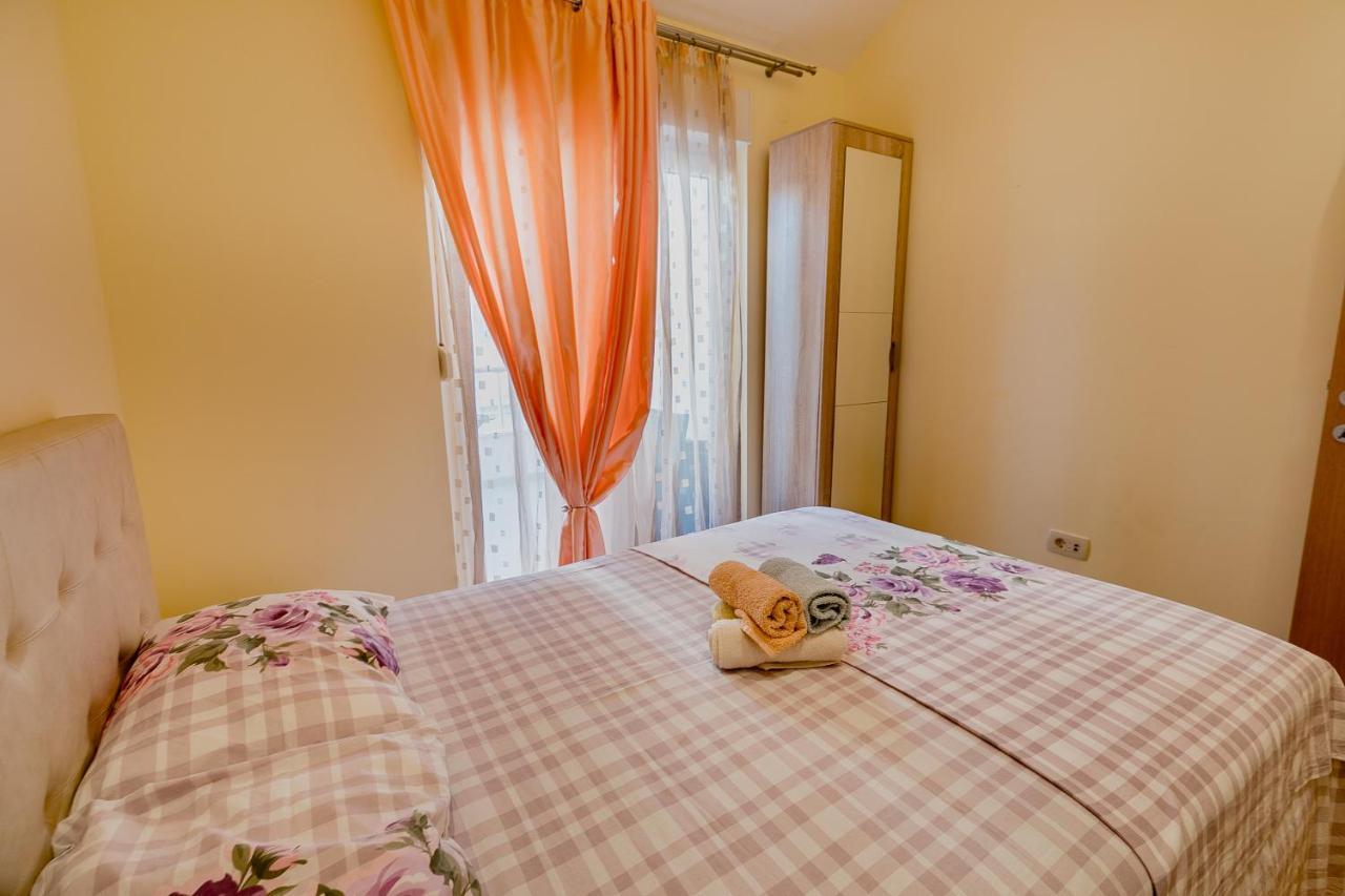 Apartments Rivijera Herceg Novi Ngoại thất bức ảnh