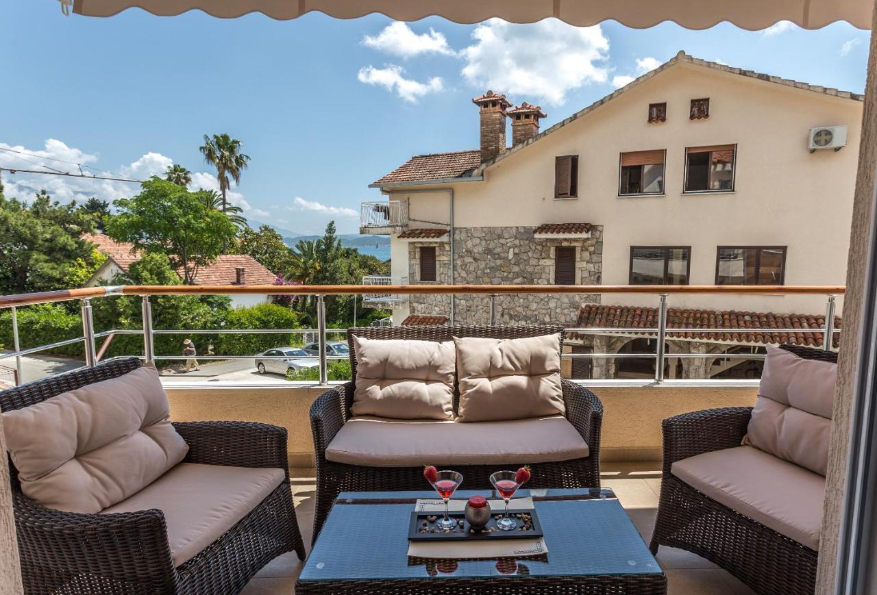 Apartments Rivijera Herceg Novi Ngoại thất bức ảnh
