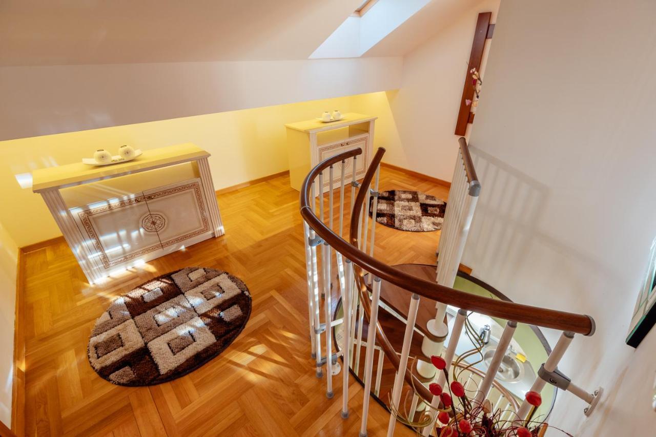 Apartments Rivijera Herceg Novi Ngoại thất bức ảnh