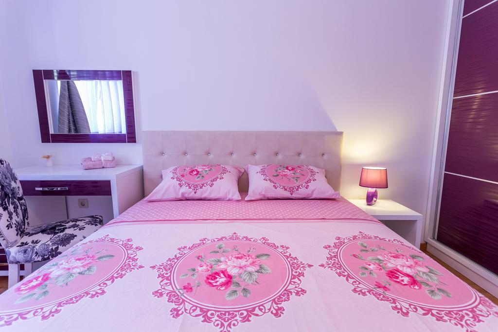 Apartments Rivijera Herceg Novi Ngoại thất bức ảnh