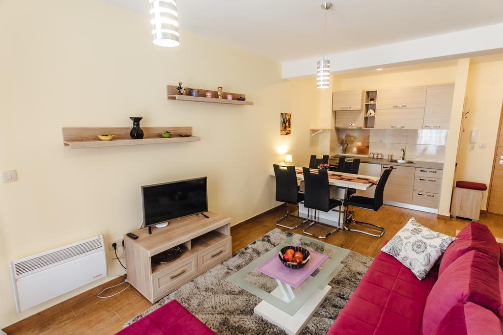 Apartments Rivijera Herceg Novi Ngoại thất bức ảnh