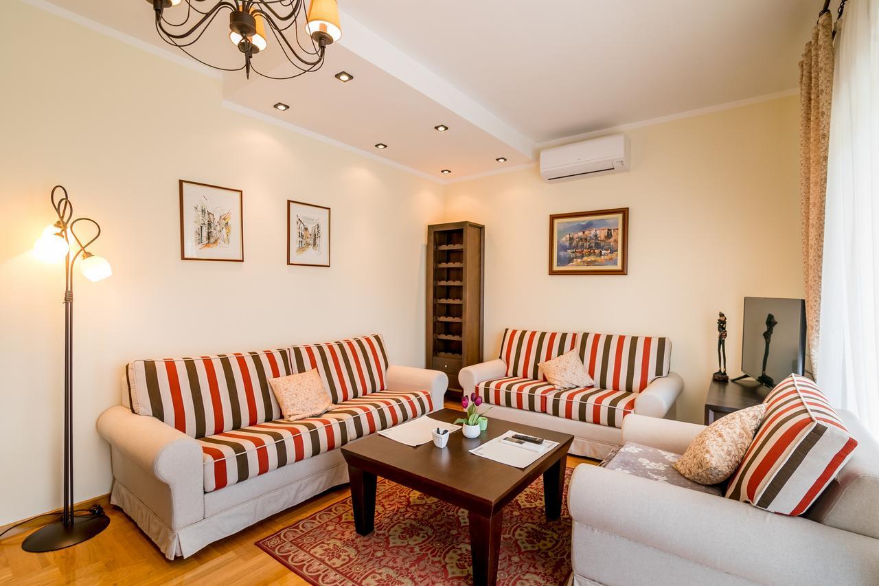 Apartments Rivijera Herceg Novi Ngoại thất bức ảnh