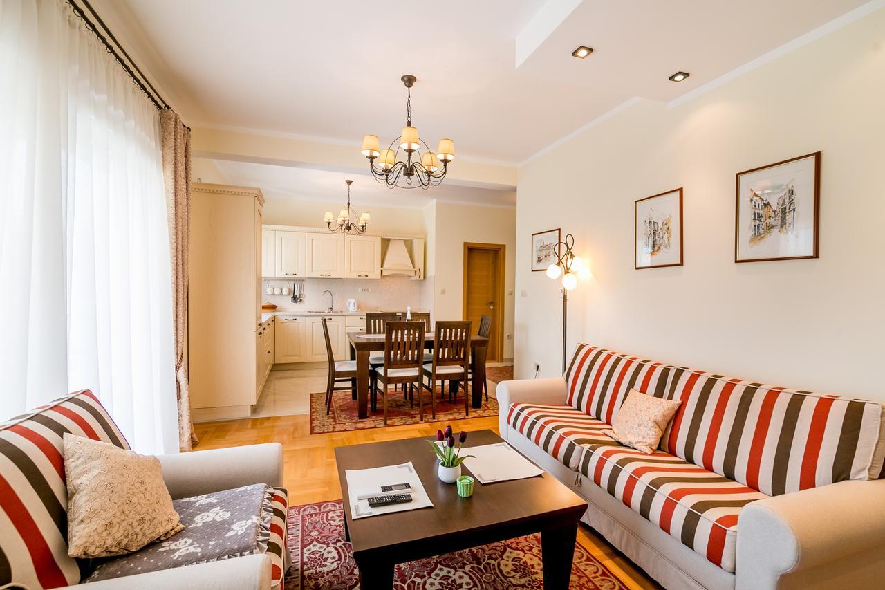 Apartments Rivijera Herceg Novi Ngoại thất bức ảnh