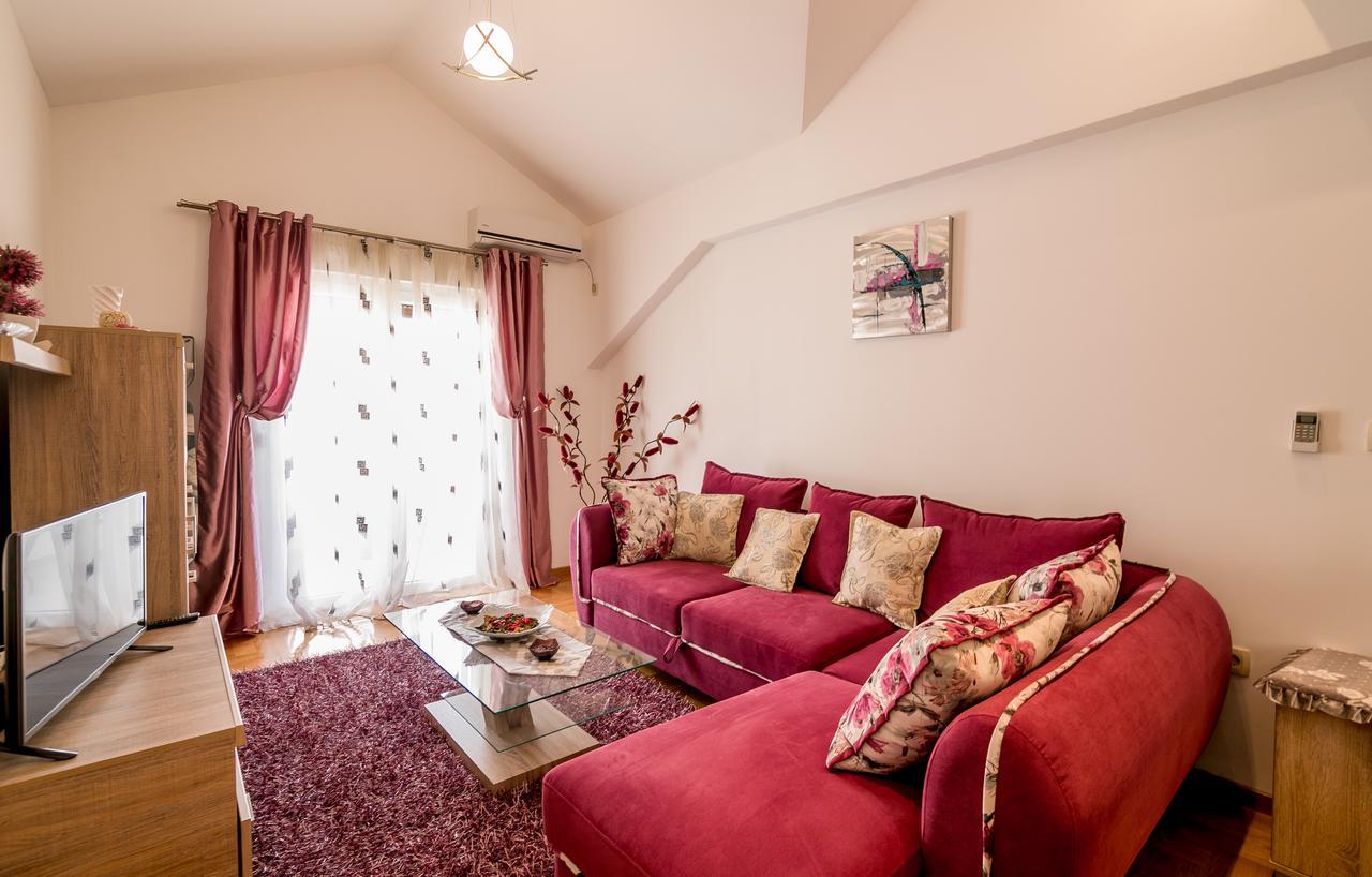 Apartments Rivijera Herceg Novi Ngoại thất bức ảnh