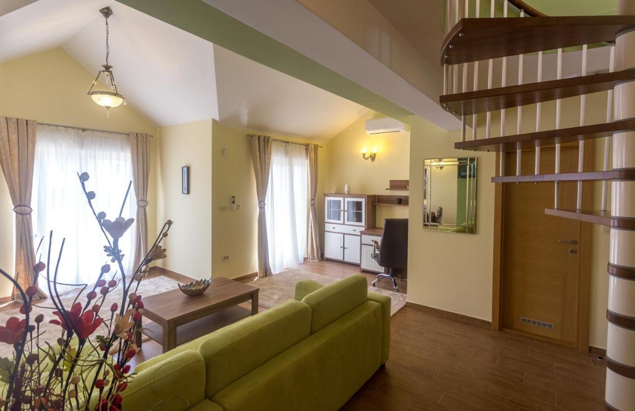 Apartments Rivijera Herceg Novi Ngoại thất bức ảnh