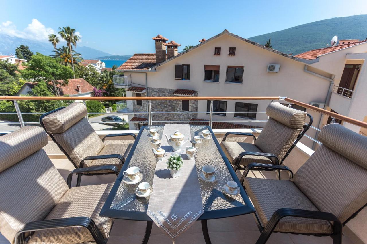 Apartments Rivijera Herceg Novi Ngoại thất bức ảnh